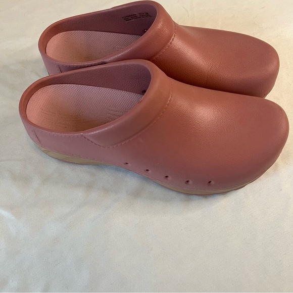 Dansko Shoes - Dansko Women's Mules - Dusty Rose NWOT